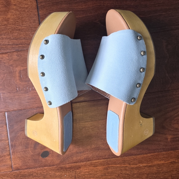 Dingo Light Blue Suede Mules with Wooden Heel - Picture 6 of 12